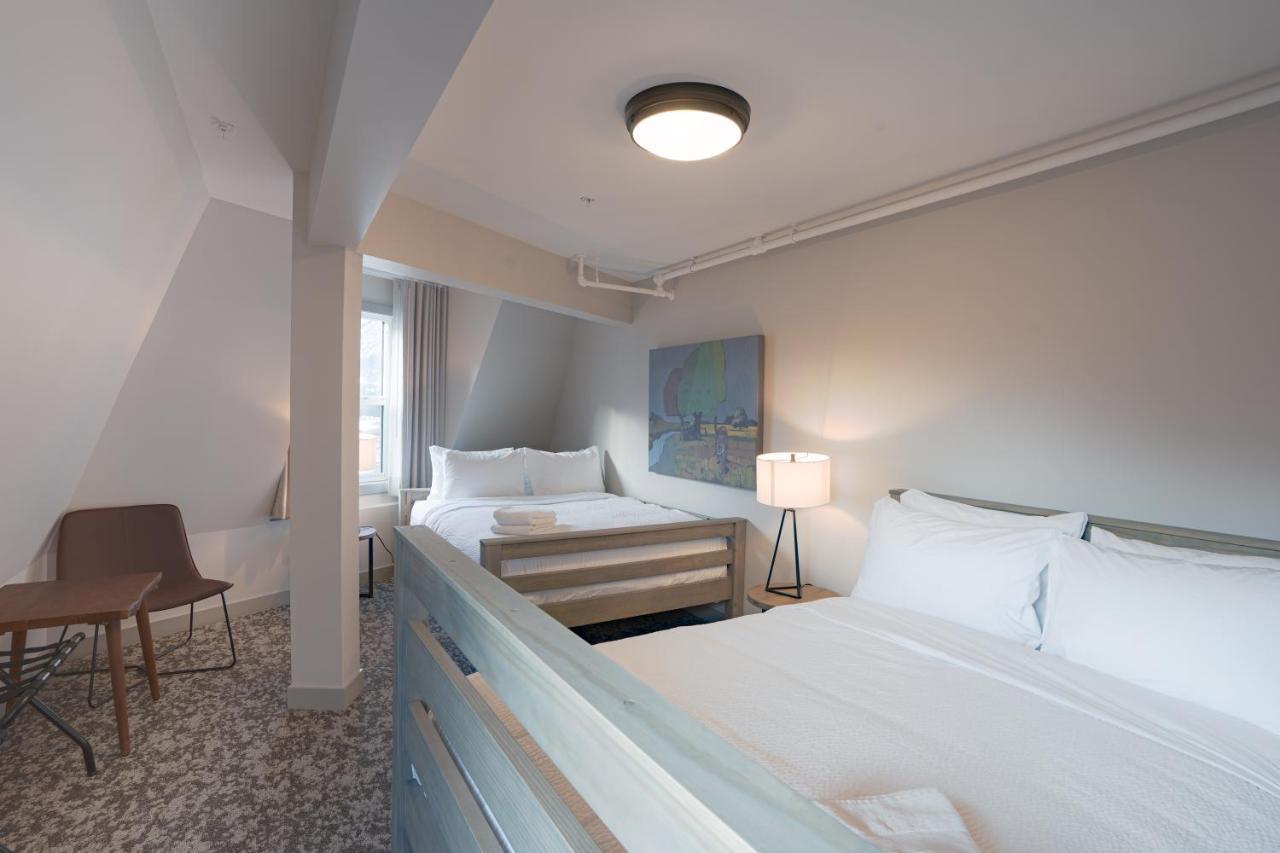 Basecamp Suites بانف المظهر الخارجي الصورة